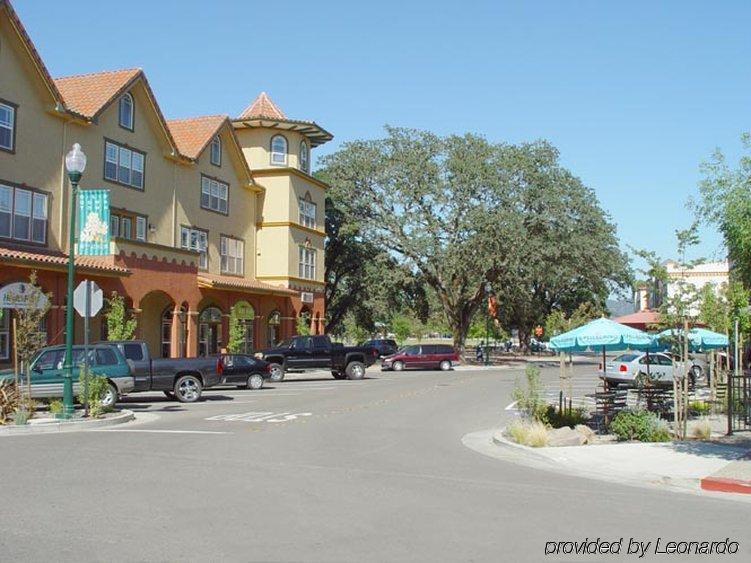 Holiday Inn Express Windsor Sonoma Wine Country By Ihg Extérieur photo