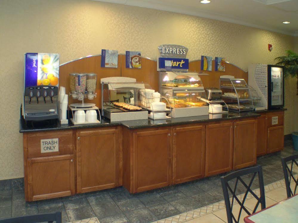 Holiday Inn Express Windsor Sonoma Wine Country By Ihg Extérieur photo